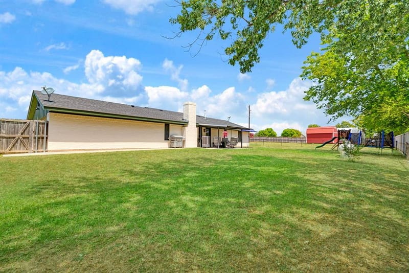 19 County Road 43040, Powderly TX 75473 - Photo 19