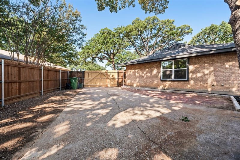 3500 Raynorwood Court, Arlington TX 76015 - Photo 35