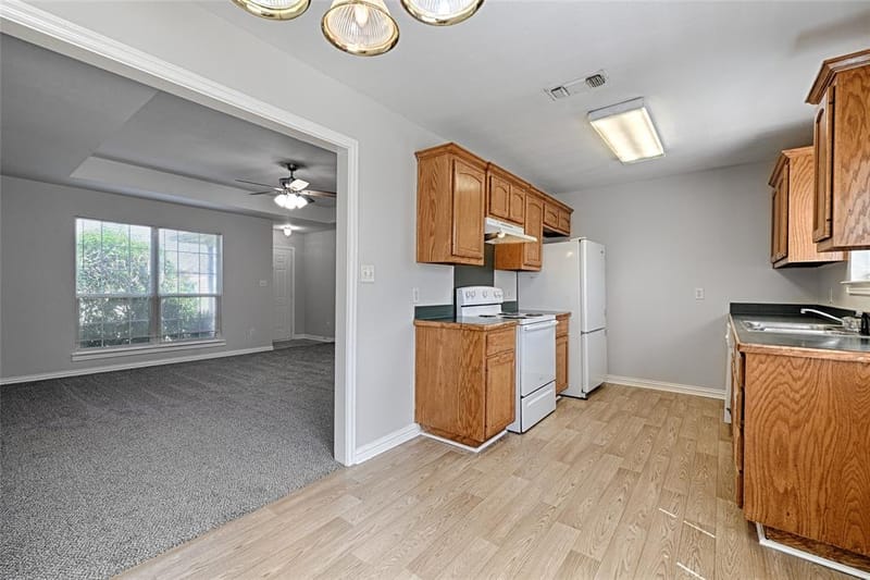 5003 Canton Street, Greenville TX 75402 - Photo 9