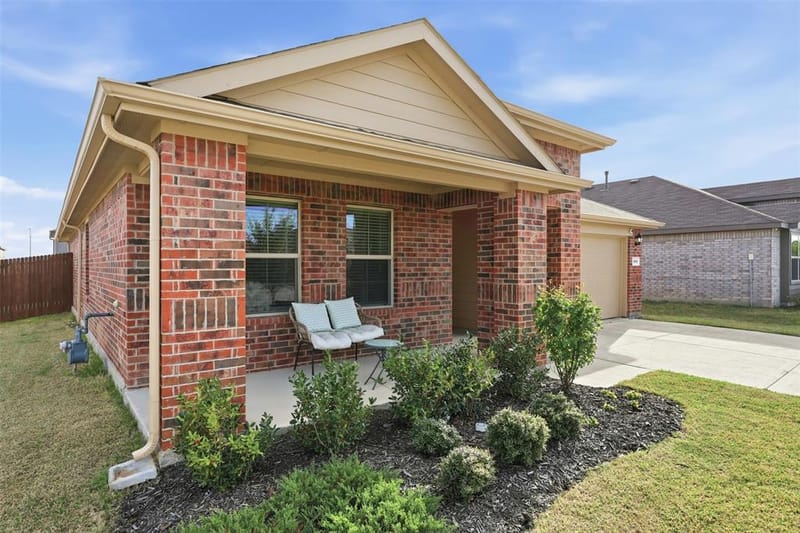 613 Whitecomb Lane, Justin TX 76247 - Photo 27