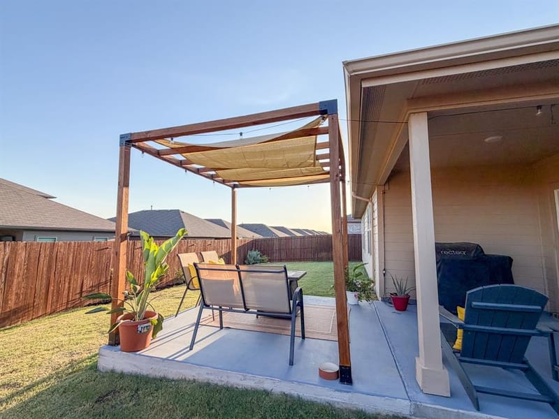 613 Whitecomb Lane, Justin TX 76247 - Photo 38