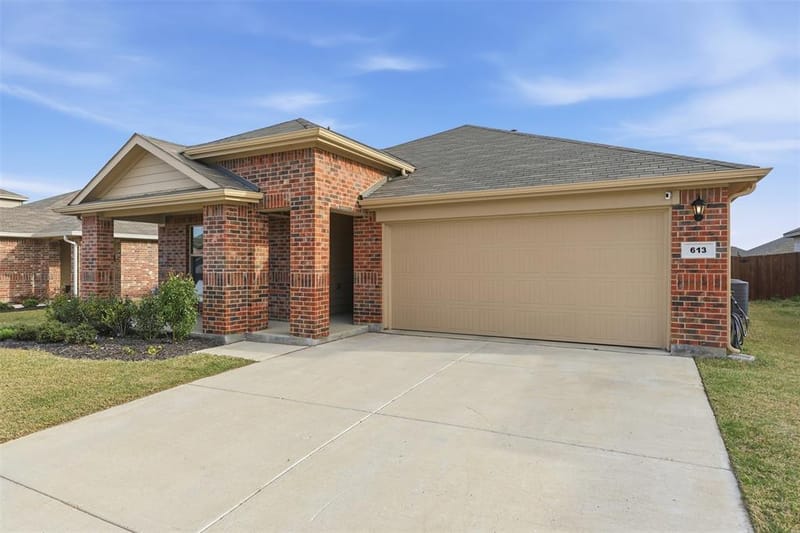 613 Whitecomb Lane, Justin TX 76247 - Photo 25