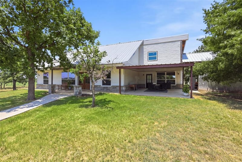 1724 County Road 4790, Boyd TX 76023 - Photo 6