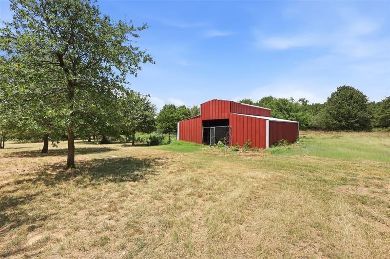 1724 County Road 4790, Boyd TX 76023 - Photo 34