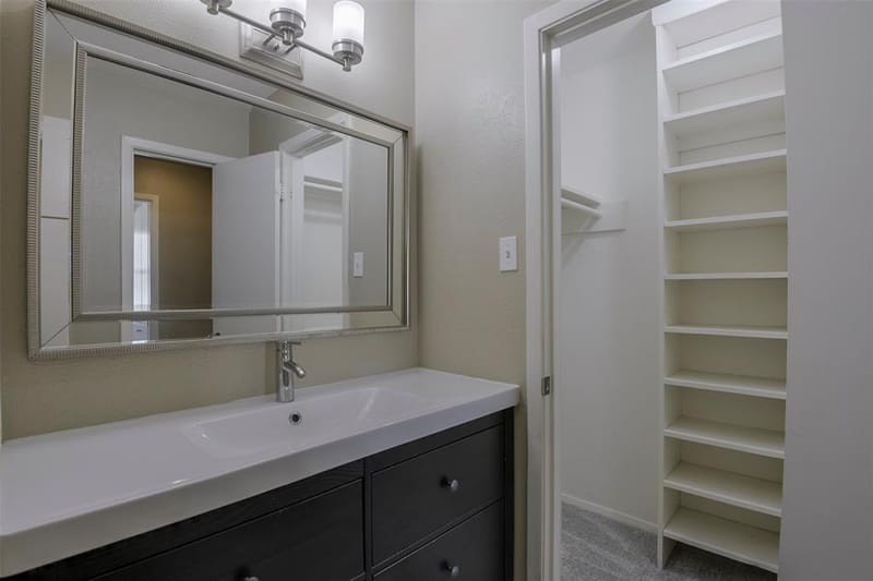 326 Westview Terrace, Arlington TX 76013 - Photo 17