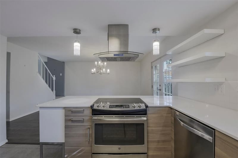 326 Westview Terrace, Arlington TX 76013 - Photo 10