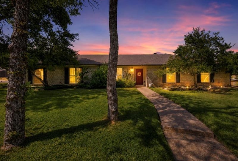 9909 Forest Shadows Drive, Woodway TX 76712 - Photo 2