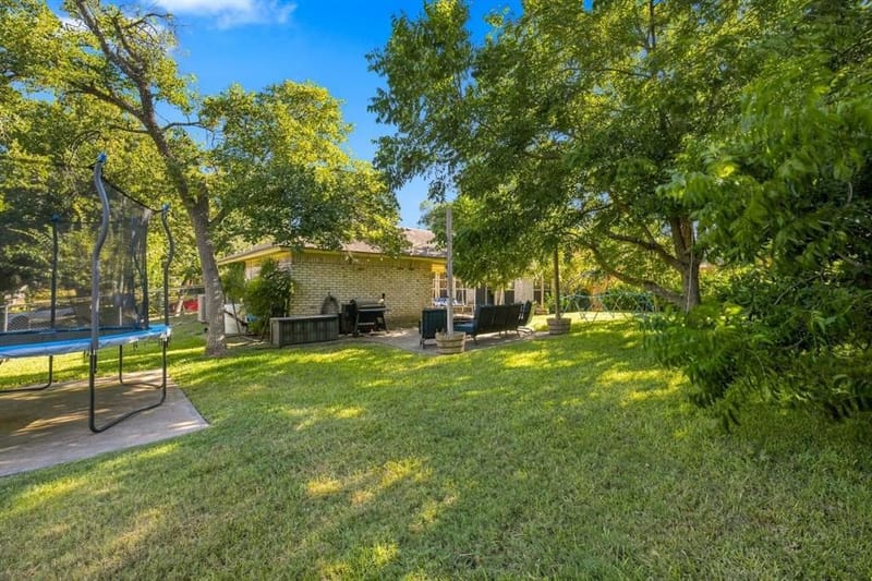 9909 Forest Shadows Drive, Woodway TX 76712 - Photo 30
