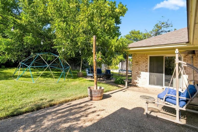 9909 Forest Shadows Drive, Woodway TX 76712 - Photo 29
