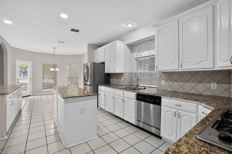7405 Sweet Meadows Drive, Fort Worth TX 76123 - Photo 12