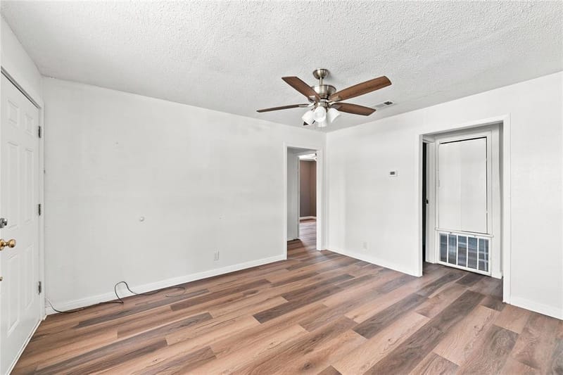 1818 WILLIS Lane, Bellmead TX 76704 - Photo 2