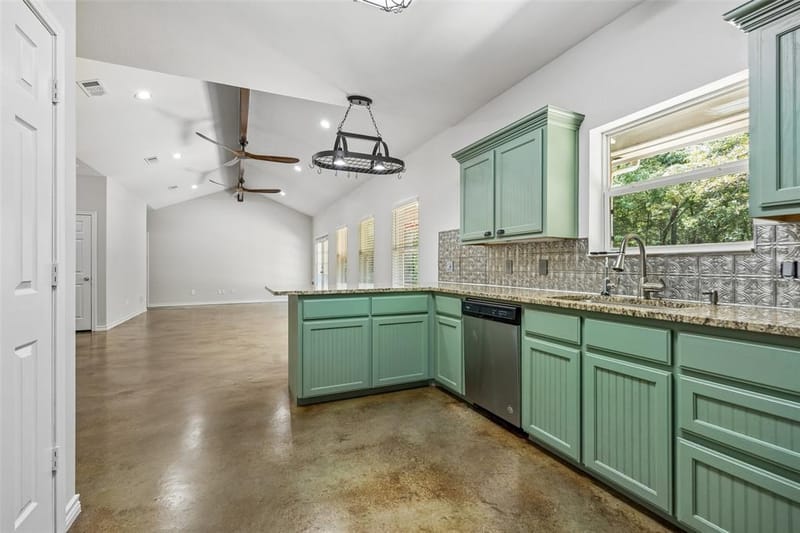 2904 Hideaway Lane, Quinlan TX 75474 - Photo 11