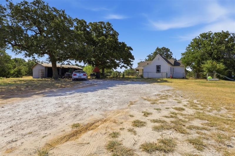 1141 County Road 426, Cleburne TX 76031 - Photo 13
