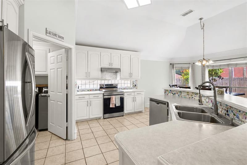 5344 Lynda Court, North Richland Hills TX 76180 - Photo 12