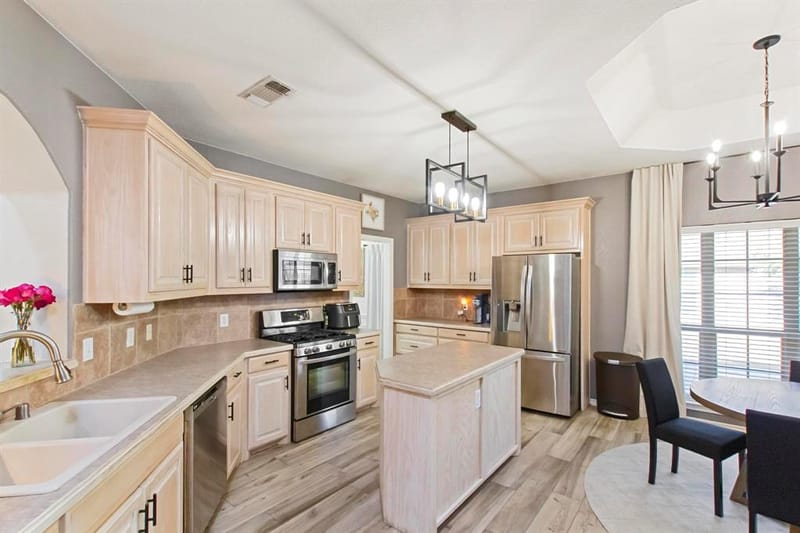 417 Valley View Lane, Krum TX 76249 - Photo 7