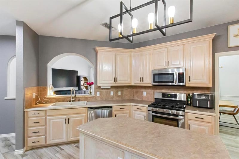 417 Valley View Lane, Krum TX 76249 - Photo 8