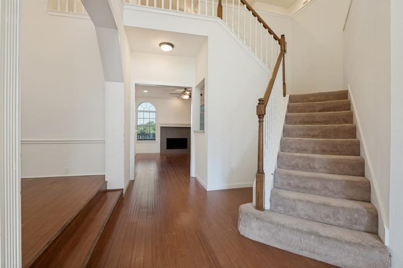 3925 Silver Meadow Lane, Grand Prairie TX 75052 - Photo 2