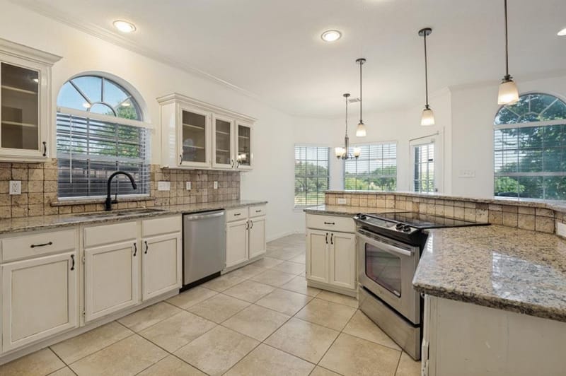 3925 Silver Meadow Lane, Grand Prairie TX 75052 - Photo 11