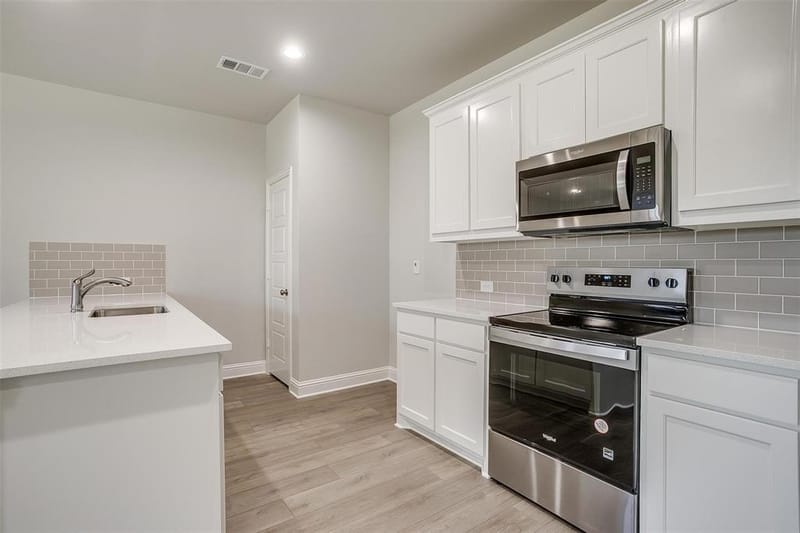6916 Houndstooth Place, Arlington TX 76001 - Photo 14
