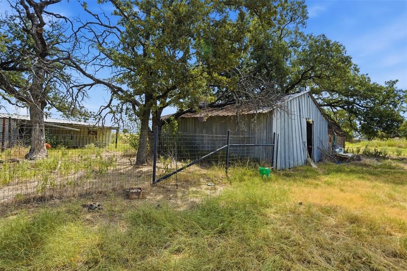 937 County Road 4790, Boyd TX 76023 - Photo 27