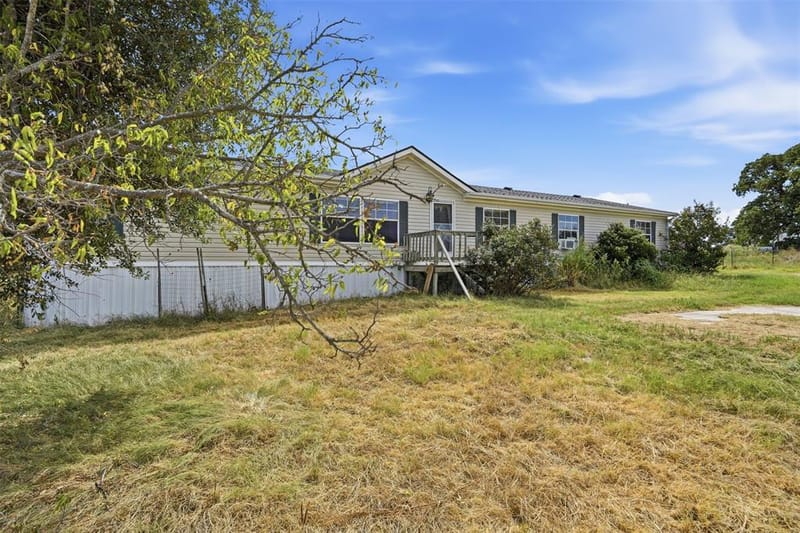 937 County Road 4790, Boyd TX 76023