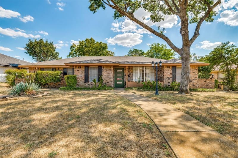 948 Briarcove Place, Lancaster TX 75146