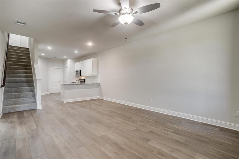 6918 Houndstooth Place, Arlington TX 76001 - Photo 8