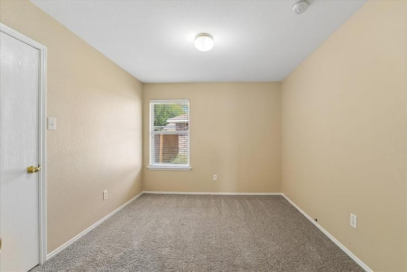 1002 James Donald Lane, Glenn Heights TX 75154 - Photo 23