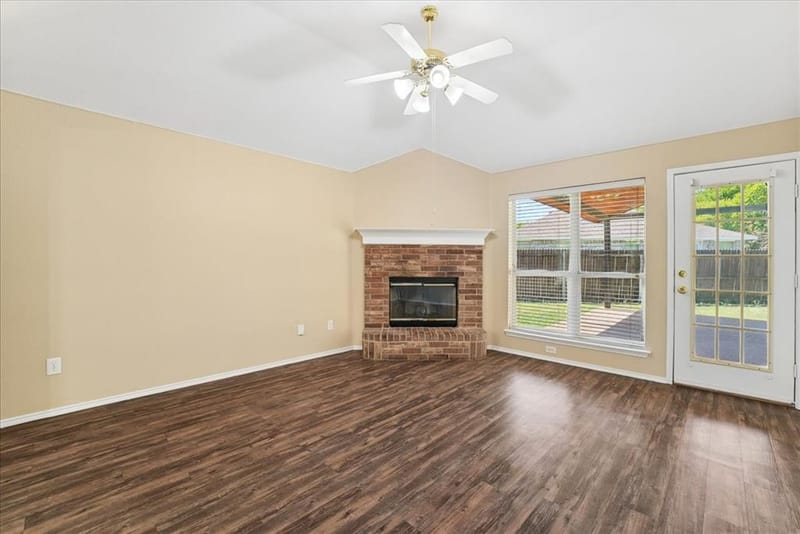 1002 James Donald Lane, Glenn Heights TX 75154 - Photo 12
