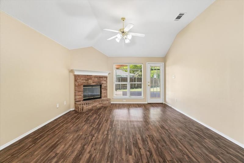 1002 James Donald Lane, Glenn Heights TX 75154 - Photo 10