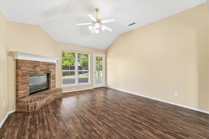 1002 James Donald Lane, Glenn Heights TX 75154 - Photo 11
