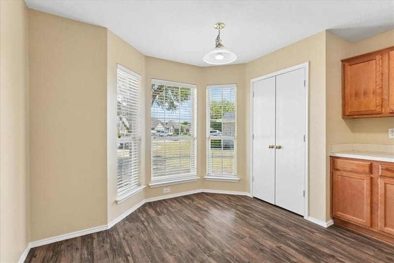 1002 James Donald Lane, Glenn Heights TX 75154 - Photo 19