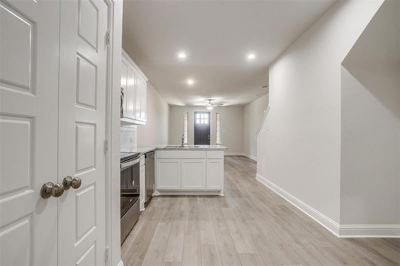 6912 Houndstooth Place, Arlington TX 76001 - Photo 10