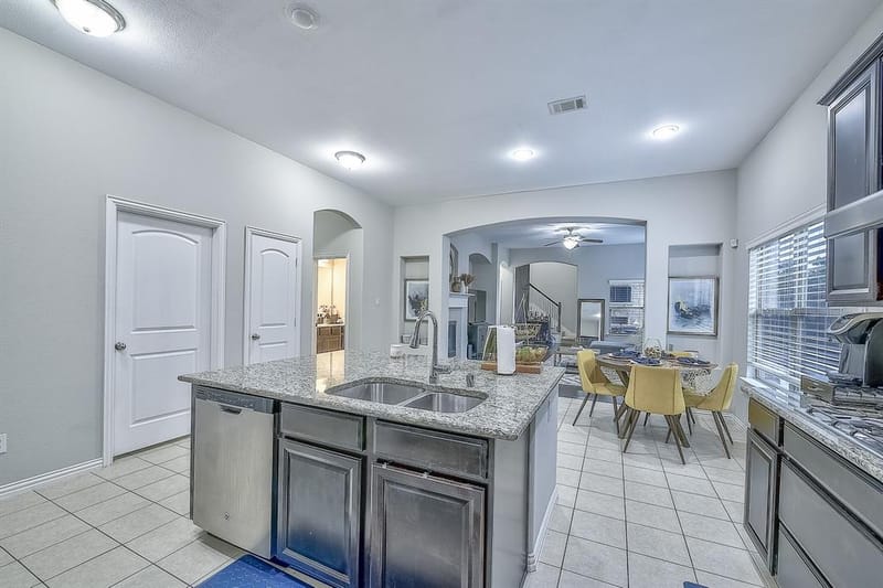 3904 Deer Lake Drive, McKinney TX 75071 - Photo 13