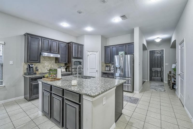 3904 Deer Lake Drive, McKinney TX 75071 - Photo 10