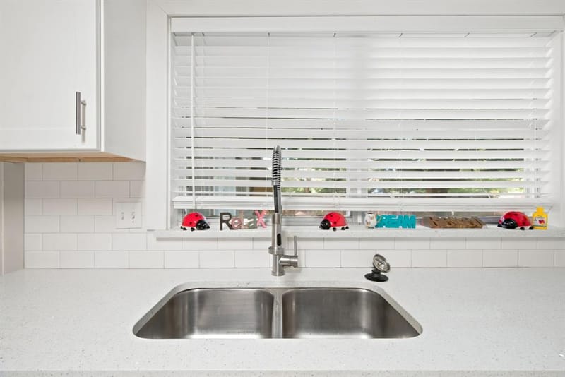 109 W 11th Street, Irving TX 75060 - Photo 8