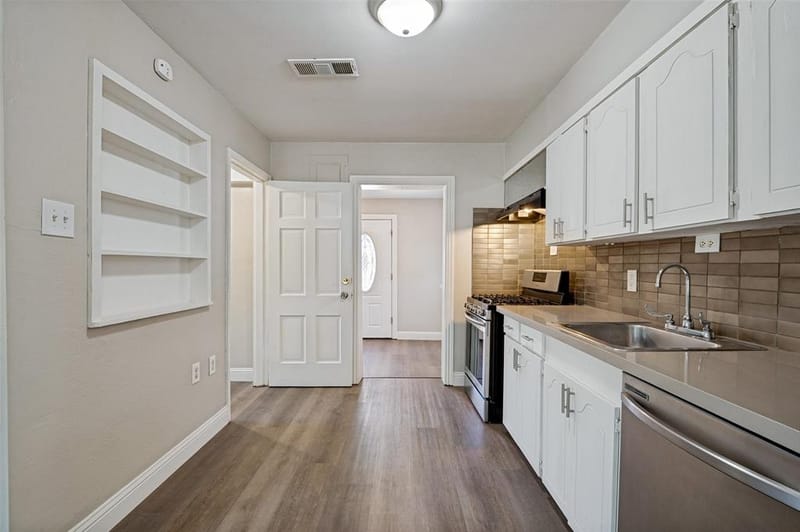 705 Reverchon Drive, Dallas TX 75211 - Photo 12