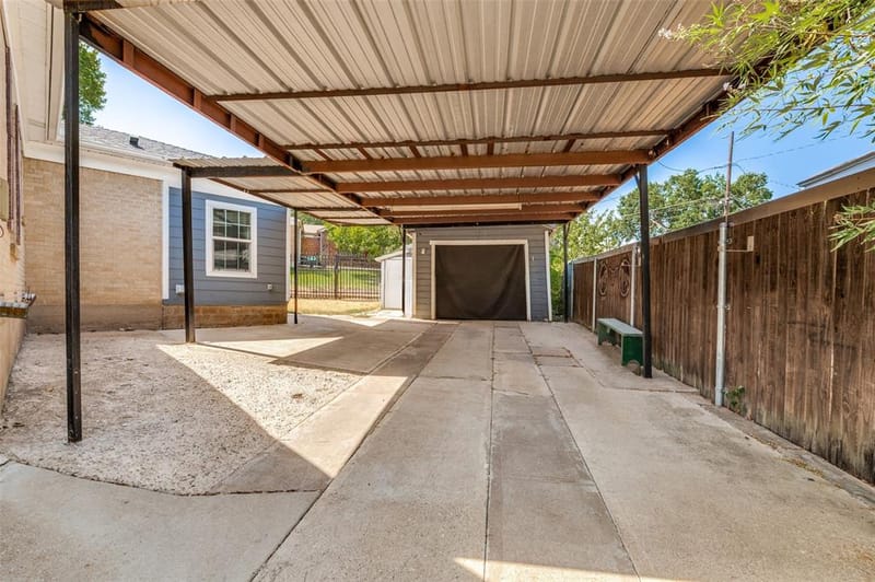 705 Reverchon Drive, Dallas TX 75211 - Photo 24