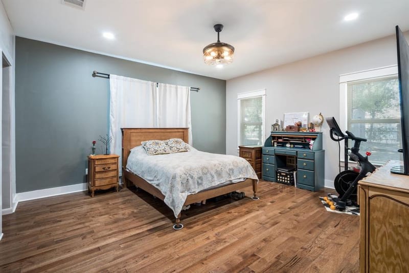 719 N Barnett Avenue, Dallas TX 75211 - Photo 15
