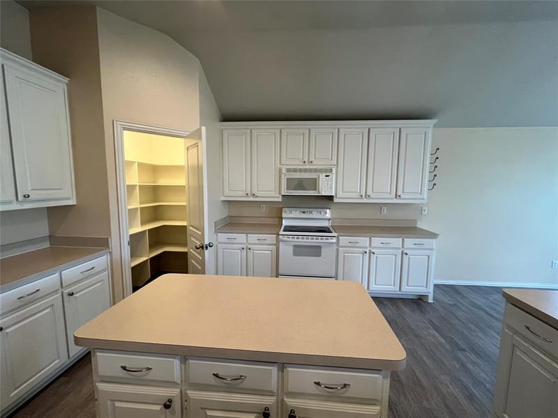 104 Cinnamon Court, Weatherford TX 76088 - Photo 11
