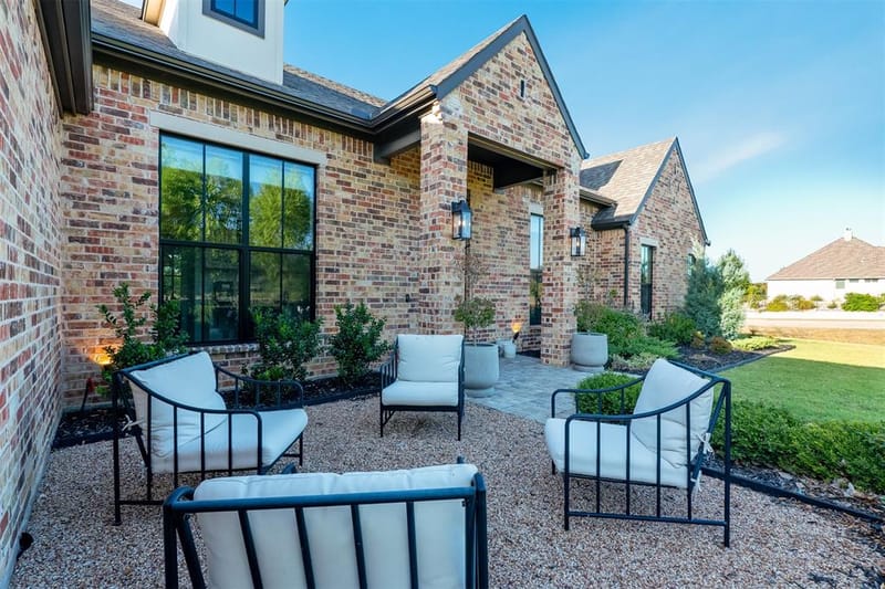 631 San Saba W, Midlothian TX 76065 - Photo 3