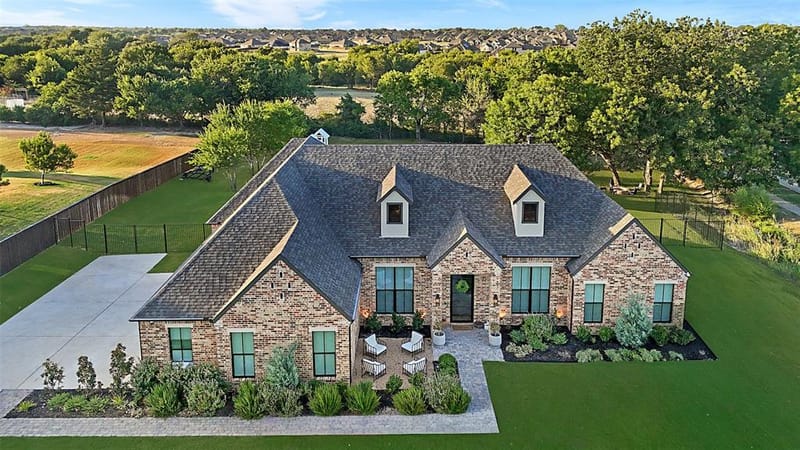 631 San Saba W, Midlothian TX 76065