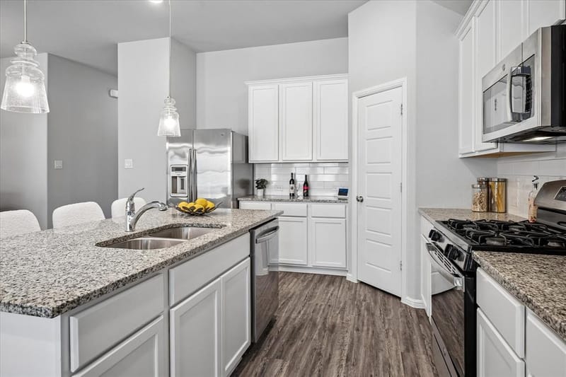 3304 Macaw Road, Celina TX 75009 - Photo 8