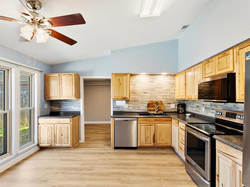 3215 Rockne Lane, Mesquite TX 75150 - Photo 10