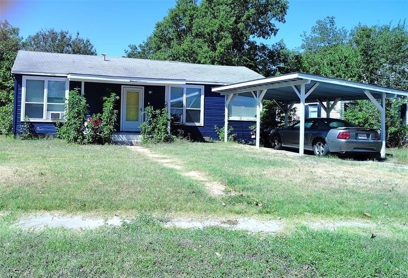 2709 Elizabeth Drive, Brownwood TX 76801 - Photo 2