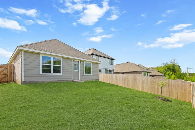 1600 Romans Road, Ennis TX 75119 - Photo 16
