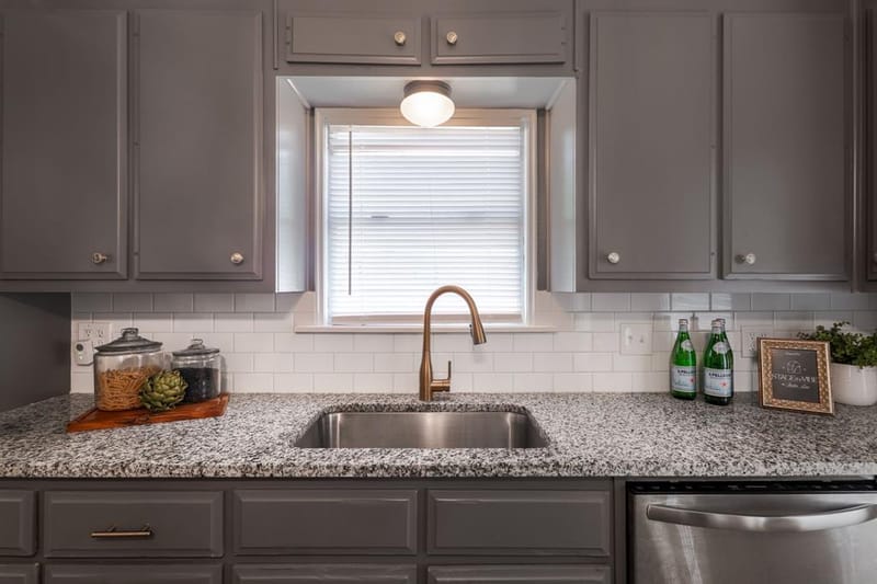 805 S Tyler Street, McGregor TX 76657 - Photo 9
