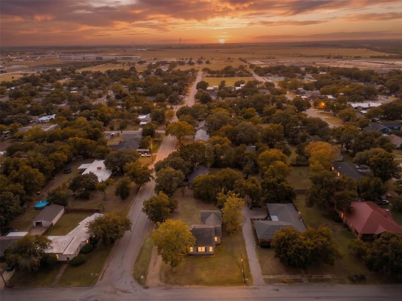 805 S Tyler Street, McGregor TX 76657 - Photo 37