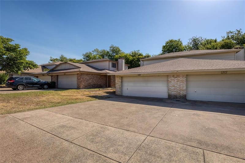 125 Allencrest Drive, White Settlement TX 76108 - Photo 29