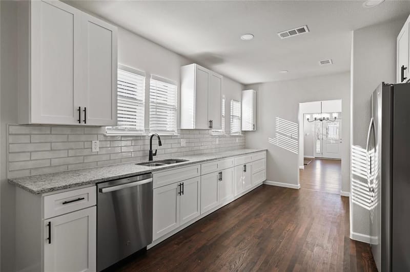 820 W College Street, Sherman TX 75092 - Photo 24